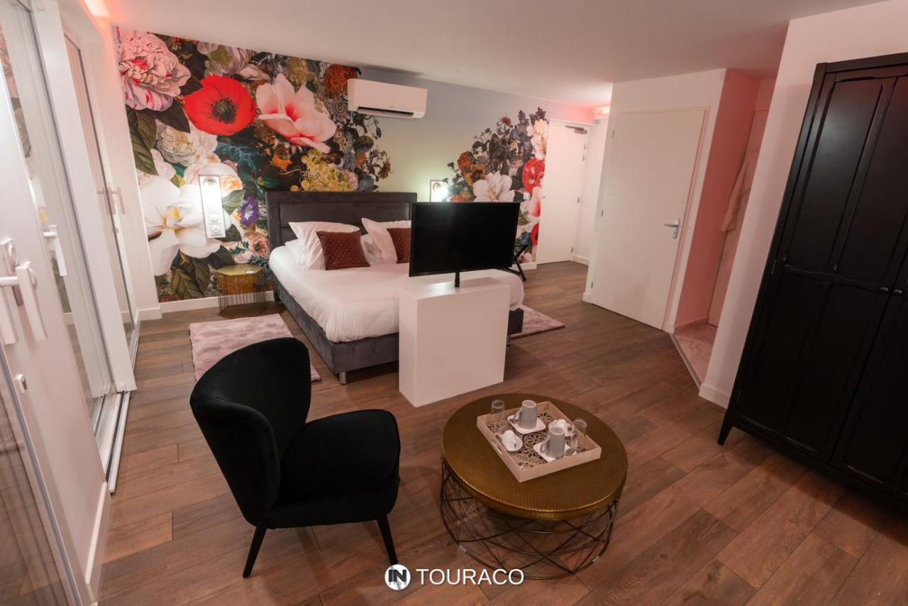 ヴィラール・レ・ドンブ Touraco Bed & Breakfast エクステリア 写真